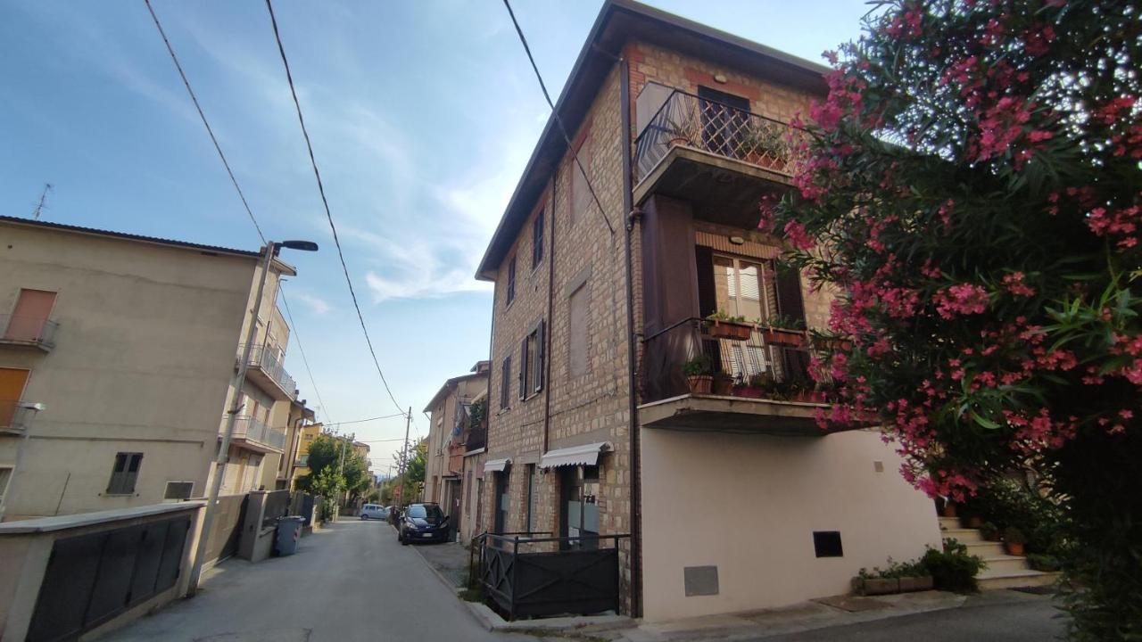 Appartamento Via Ponchielli Perugia Exterior foto